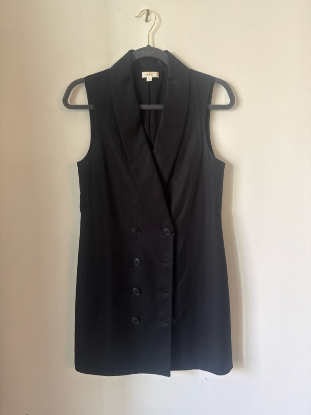 VETTA Black Jacket with Beige Label